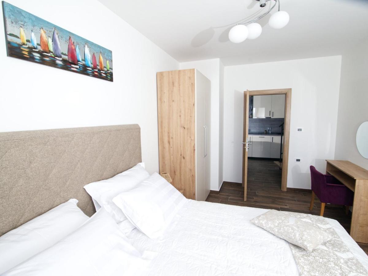 Apartments Hera Mošćenička Draga Buitenkant foto