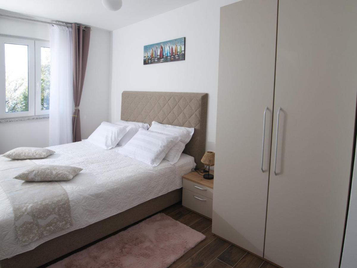 Apartments Hera Mošćenička Draga Buitenkant foto